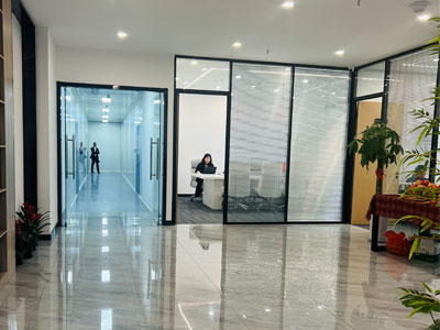 辦(bàn)公環境(jìng)